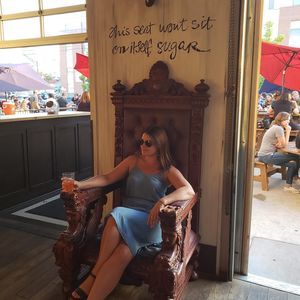 Meet your Posher, Lauren